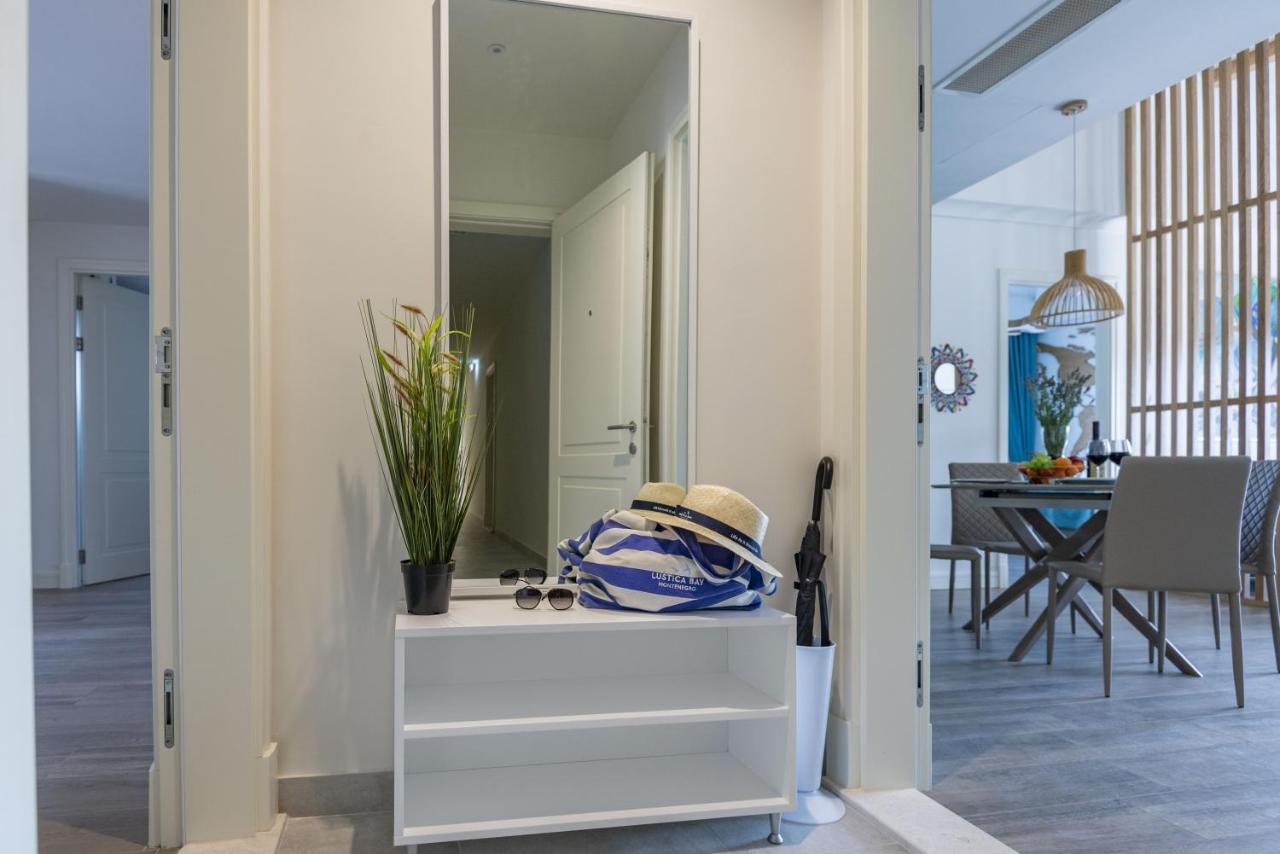 Lustica Apartments Central Tivat Bagian luar foto