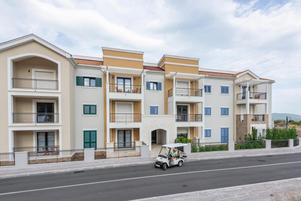 Lustica Apartments Central Tivat Bagian luar foto