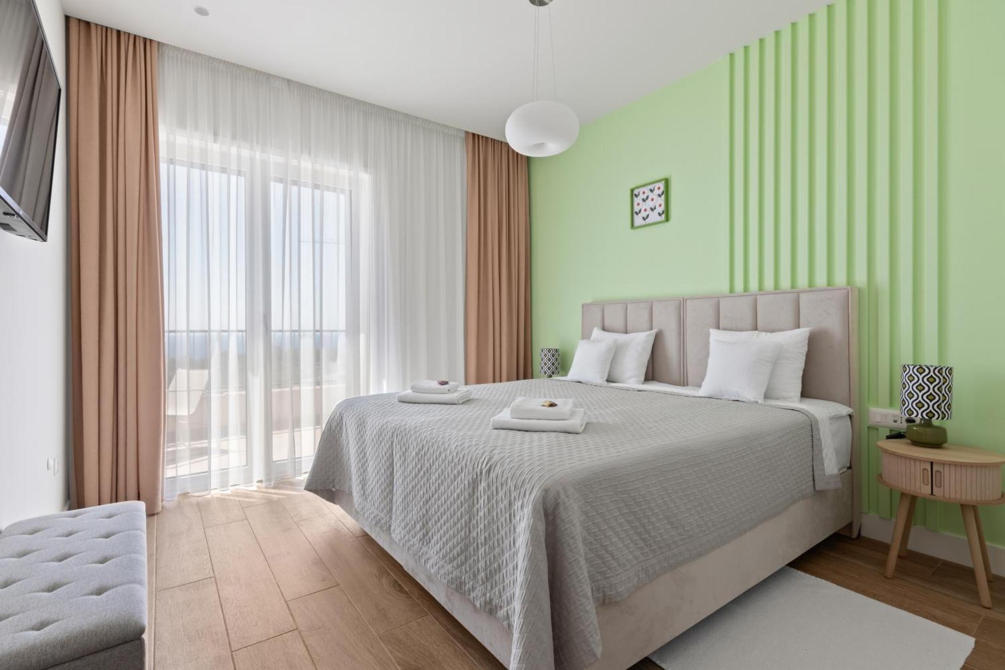 Lustica Apartments Central Tivat Bagian luar foto
